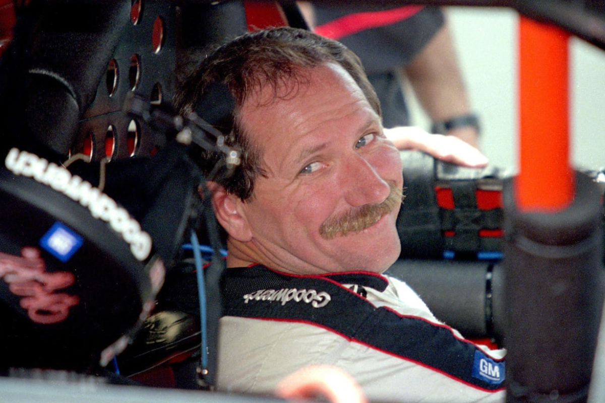 25 years since the day: Remembering Dale Earnhardt Post image