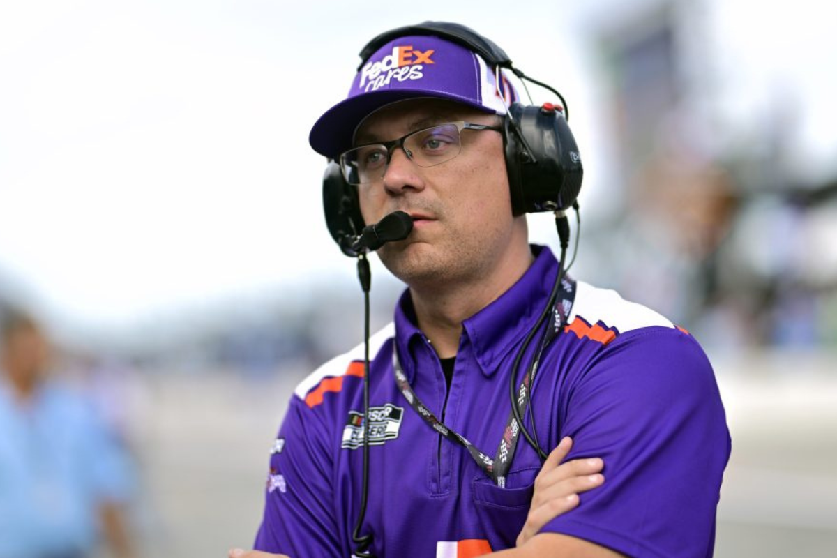 Joe Gibbs Racing files lawsuit against former competition director Post image